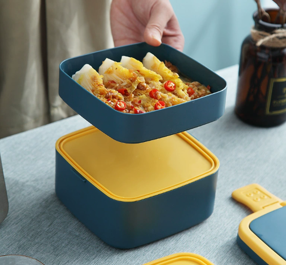 Hand-held double-layer lunch box